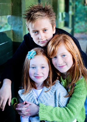 siblings in Autumn